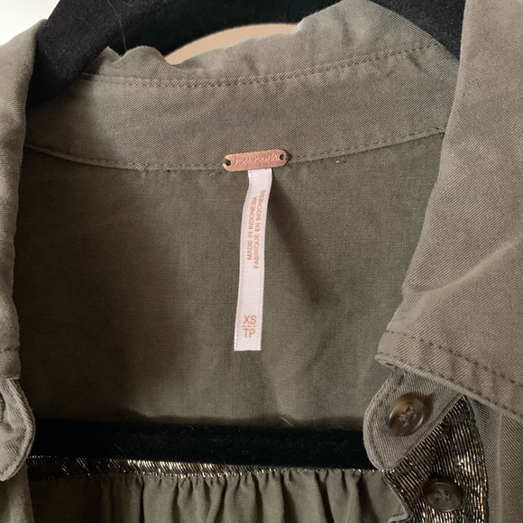 Free People Off Campus button down Moss metallic gold Olive Green Blouse XS - Picture 9 of 11